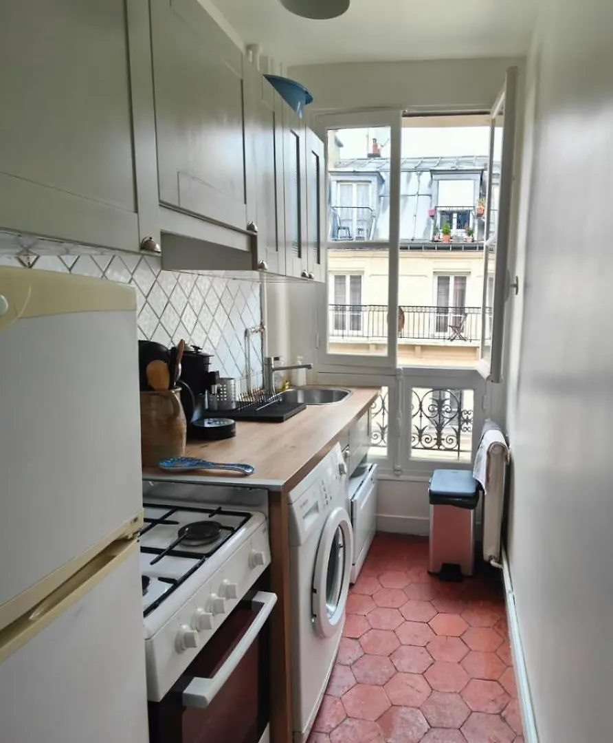 Beau 3 Pieces Au Pied De Montmartre Apartment *